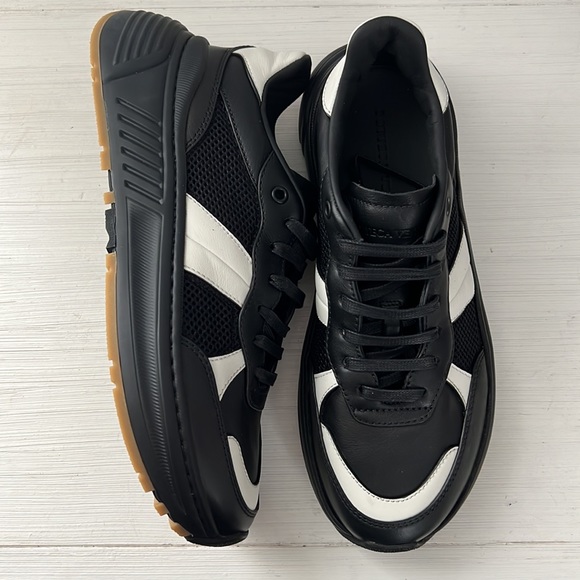 Bottega Veneta men’s stylish sneakers - Picture 7 of 10